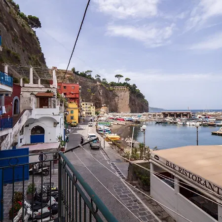 Casa Mariarosa - Seaside Apartment With Balcony Piano di Sorrento Exterior photo
