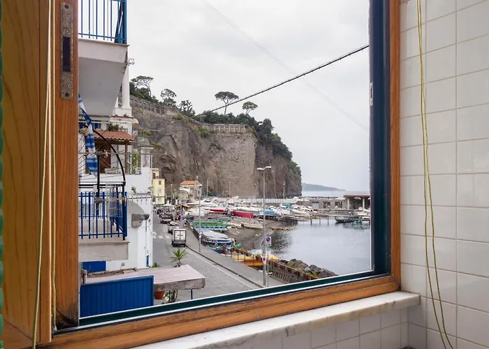 Casa Mariarosa - Seaside Apartment With Balcony